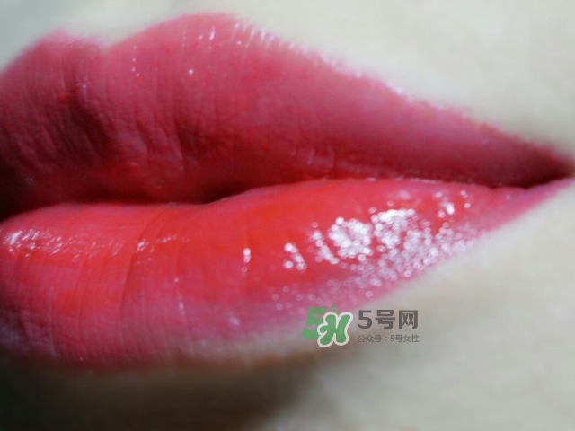 雅頓星幻液體唇膏7號(hào)新釉色好看嗎_試色 雅頓星幻液體唇膏7號(hào)新釉色好看嗎_試色