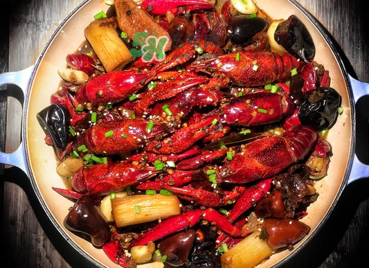 麻辣小龍蝦能帶上飛機(jī)嗎？麻辣小龍蝦可以帶上飛機(jī)嗎？