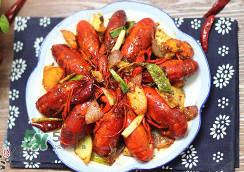 孕婦能吃麻辣小龍蝦嗎？吃麻辣小龍蝦會流產(chǎn)嗎？