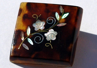 玳瑁怎么辨別真假？玳?？梢哉此畣?><p><strong>玳瑁怎么辨別真假？玳?？梢哉此畣?/strong></p></a></li> 	     </ul>
		</div>
	   <div   id=