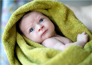 6個月寶寶不能喝水嗎？寶寶多大可以喝水呢？