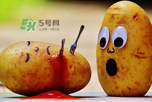 豇豆沒熟會(huì)中毒嗎？豇豆能和土豆一起吃嗎