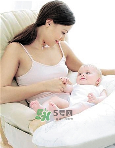 坐月子吃素應(yīng)該吃什么？吃素坐月子怎么坐？