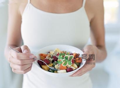 坐月子吃素應(yīng)該吃什么？吃素坐月子怎么坐？