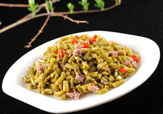 酸豇豆炒什么好吃？酸豇豆可以炒什么