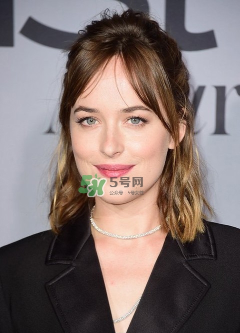 鎖骨發(fā)怎么扎好看？鎖骨發(fā)怎么打理？