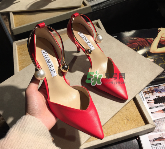 閏六月給老婆買什么？閏六月為什么要給老婆買紅鞋？