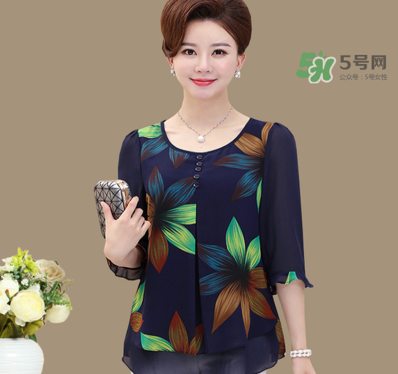 閏六月為什么要給媽媽買衣服？閏六月給媽媽買什么？