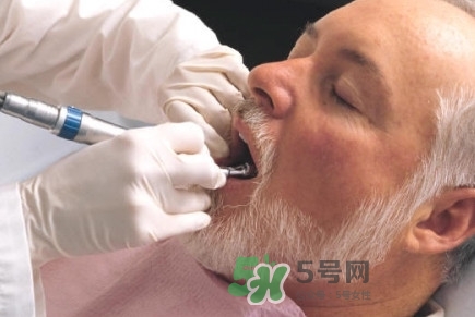 牙齒松動(dòng)吃什么藥有效？牙齒松動(dòng)是缺鈣嗎