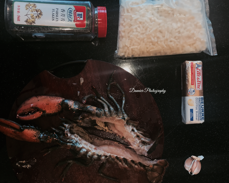 蒜蓉芝士焗波士頓龍蝦怎么做 蒜蓉波士頓龍蝦的做法 蒜蓉芝士焗波士頓龍蝦怎么做 蒜蓉波士頓龍蝦的做法