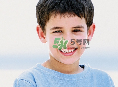 牙齒有縫隙可以補嗎？牙齒縫隙大能補嗎