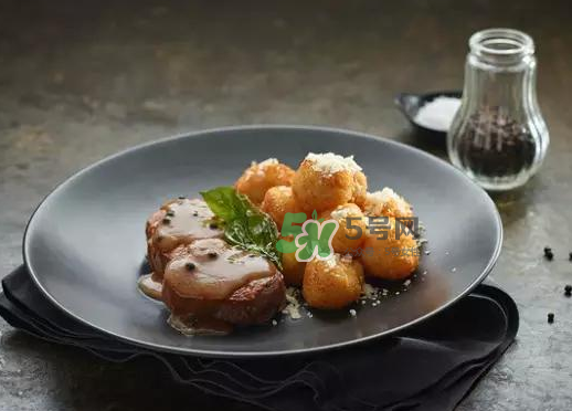 隔夜菜放冰箱能吃嗎？吃隔夜菜有哪些危害？