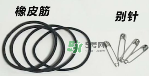 一字領(lǐng)怎么穿不會(huì)上滑？一字肩衣服老是往上滑怎么辦？