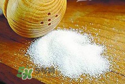 一天吃多少鹽合適？鹽吃多了有什么危害