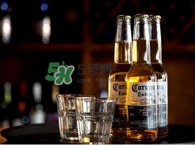 科羅娜啤酒為什么要放檸檬？科羅娜啤酒怎么喝