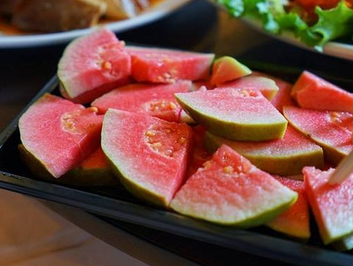 芭樂是番石榴嗎？芭樂是什么水果