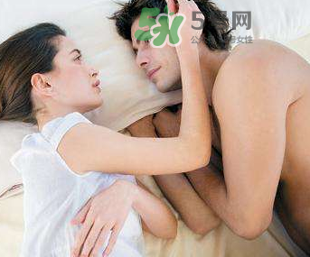 夫妻經(jīng)常親熱有哪些好處？夫妻性生活重要嗎？