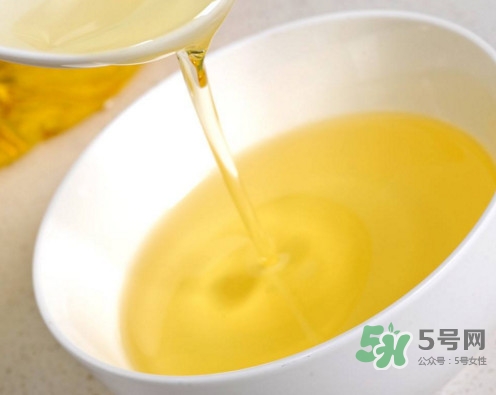 轉(zhuǎn)基因大豆油能吃嗎？轉(zhuǎn)基因大豆油有什么危害？