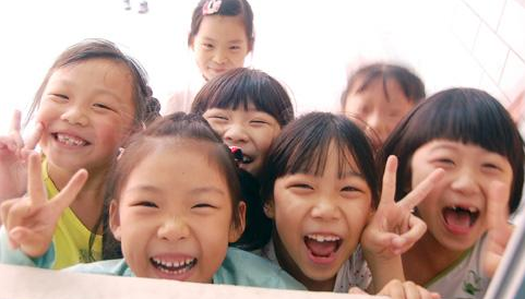 孩子在幼兒園受欺負(fù)怎么辦？孩子在幼兒園不合群怎么辦？