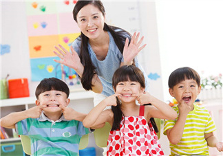 暑假孩子不寫作業(yè)怎么辦？暑假不想寫作業(yè)怎么教育？