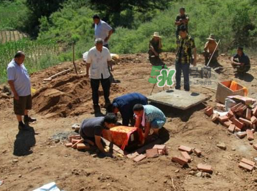 立秋可以下葬嗎？2017年閏月能不能下葬？