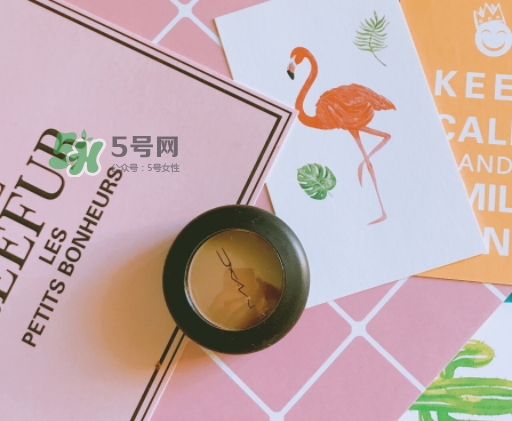mac焦點小眼影怎么樣？mac時尚焦點小眼影好用嗎