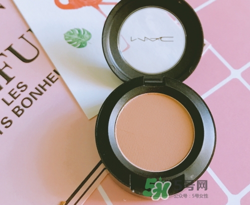 mac焦點小眼影怎么樣？mac時尚焦點小眼影好用嗎