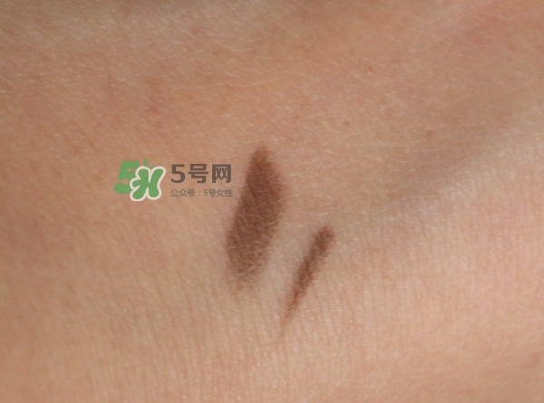 mac眉筆怎么轉(zhuǎn)？mac眉筆轉(zhuǎn)不出來?