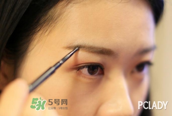 mac眉筆怎么用？mac魅可眉筆怎么削