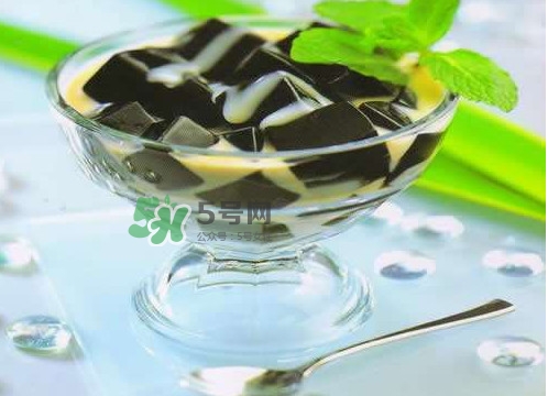 仙草凍是什么？仙草粉怎么煮成仙草凍