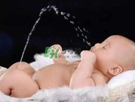 孩子尿床怎么去味？孩子尿床床墊怎么清理？