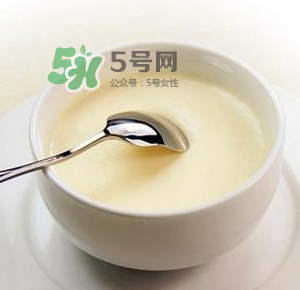 牛初乳粉什么時候吃最好？牛初乳粉的吃法是怎么樣的？