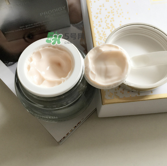 赫蓮娜至美溯顏菁華霜好用嗎？赫蓮娜至美溯顏菁華霜怎么樣？