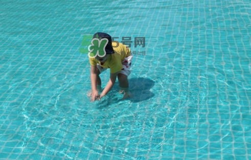 經(jīng)常游泳有什么好處？給嬰兒游泳有什么注意事項
