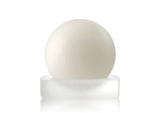 香奈兒珍珠光采皂好用嗎？香奈兒珍珠光采皂怎么樣？