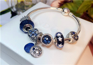 pandora復古夜空手鏈多少錢？潘多拉繁星夜空手鏈專柜價格