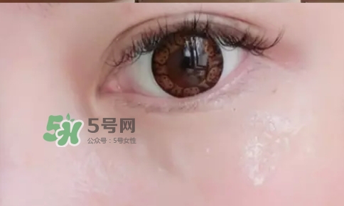 axxzia曉姿眼部精華怎么樣？曉姿眼部精華怎么用