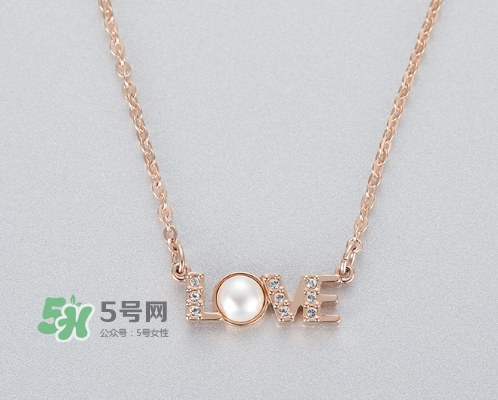 施華洛世奇七夕字母項鏈多少錢？施華洛世奇七夕字母項鏈專柜價格