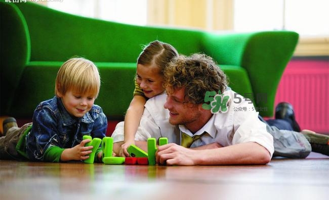 親子玩桌游，要刻意讓孩子贏嗎？