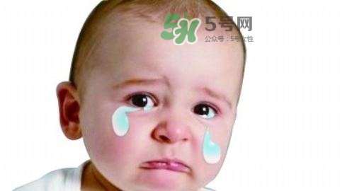 新手爸媽必看，七天教小嬰兒戒夜奶一覺(jué)到天亮