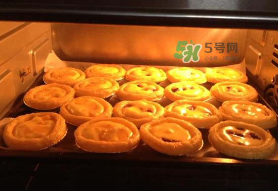 烤蛋撻烤箱預(yù)熱要多久？烤蛋撻用上火還是下火？