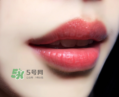 tf白管05是什么顏色？tom ford白管05適合黃皮嗎？