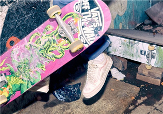 opening ceremony與vans聯(lián)名帆布鞋多少錢(qián)_哪幾款顏色？