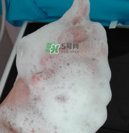 佐薇洗面奶怎么樣？佐薇潔面乳好用嗎？