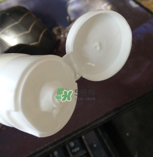 佐薇洗面奶怎么樣？佐薇潔面乳好用嗎？