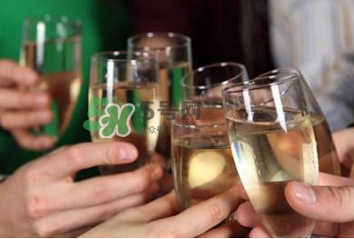 茅臺酒會不會過期?。棵┡_酒保質(zhì)期多久