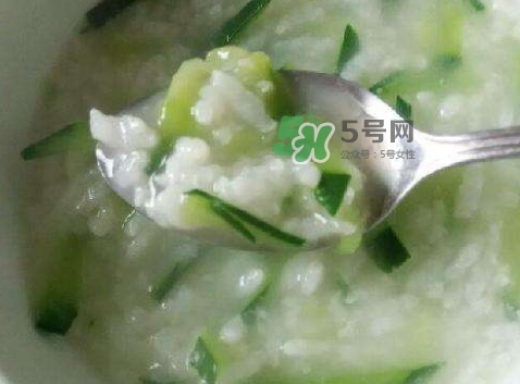 黃瓜粥的營養(yǎng)價(jià)值_黃瓜粥的功效與作用及飲食禁忌 黃瓜粥的營養(yǎng)價(jià)值_黃瓜粥的功效與作用及飲食禁忌