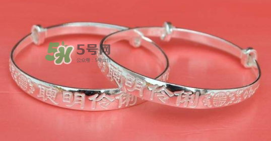 銀首飾可以以舊換新嗎？銀首飾以舊換新折舊費多少？