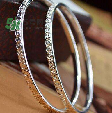 銀手鐲變黑了如何洗白？銀手鐲變黑怎么洗？