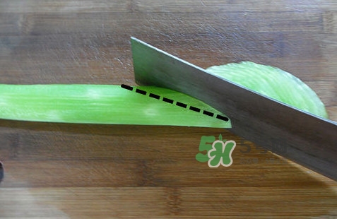 青筍怎么處理？青筍怎么切成菱形